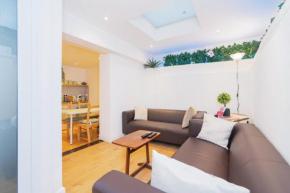 charming 2 bedroom in central london